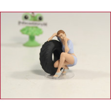 1:43 Lera - racer girl figure