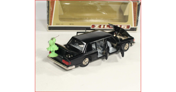 Miniature Voiture Saratov SB 1/43 - ZIL 115 Noire (URSS) Occasion
