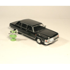 1:43 GAZ 14 "Chaika" 