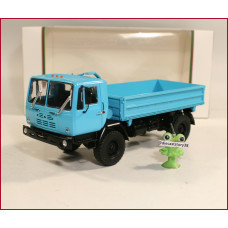 1:43 KAZ 4540 4x4 dump truck 
