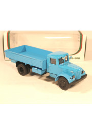 1:43 MAZ 200 flatbed truck (1950)