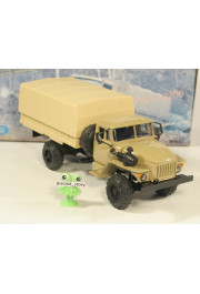 1:43 Miass 43206 flatbed truck
