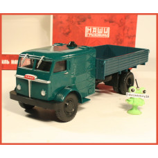 1:43 NAMI-012 steam truck (1949)