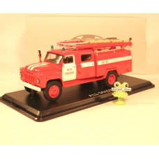 1:43 GAZ AC-30 (53) fire truck (1965)