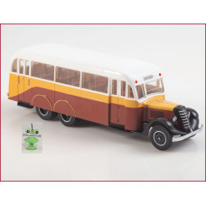 1:43 Magazine #76 with souvenir ZIS 8A city lines bus