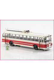 1:43 Magazine #71 with souvenir trolleybus TBU-1