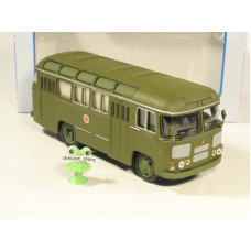 1:43 PAZ 672M army ambulance 