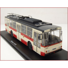 1:43 Skoda 14TR trolleybus Pilzen CZ