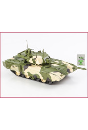 1:43 Magazine #3 with souvenir tanks Armata